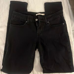 Levi 711 skinny black size 28 with 29” inseam
